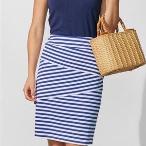 J. McLaughlin Blue White Stripe Layers Pull On Soft Stretching Skirt Sz M